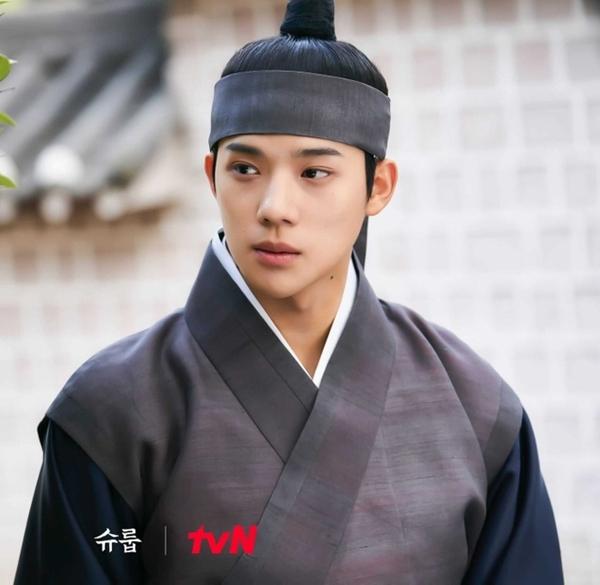 Diễn viên sinh năm 2000 vụt sáng tại Hàn Quốc-4