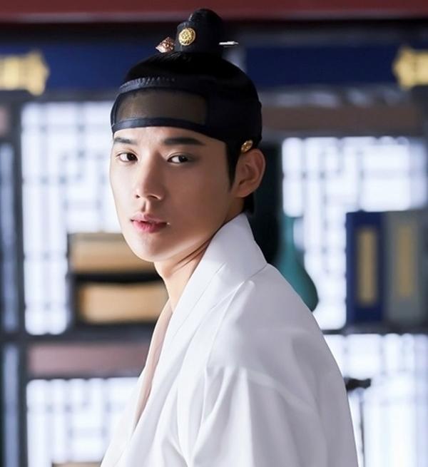 Diễn viên sinh năm 2000 vụt sáng tại Hàn Quốc-5