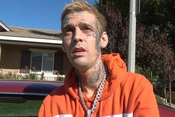 Hé lộ nguyên nhân ca sĩ Aaron Carter chết trong bồn tắm-4