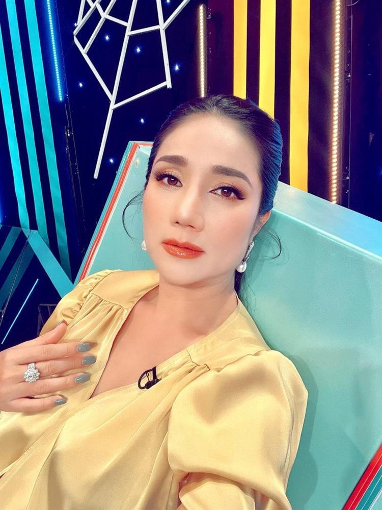 Cát Tường đáp trả cực gắt khi bị miệt thị ngoại hình-10