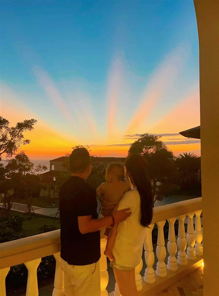 Tin showbiz Việt ngày 30/11: Hà Hồ khóc sau khoảnh khắc sánh đôi Kim Lý-3