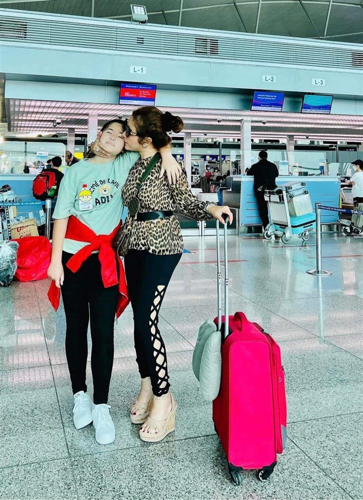 Tin showbiz Việt ngày 30/11: Hà Hồ khóc sau khoảnh khắc sánh đôi Kim Lý-9