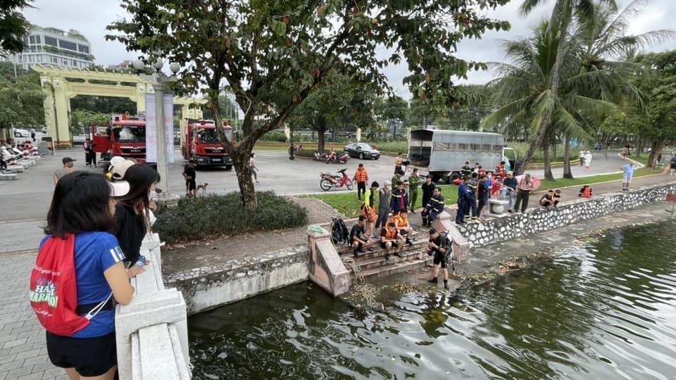 Tìm thấy thi thể bé trai rơi xuống hồ trong công viên Thống Nhất-2