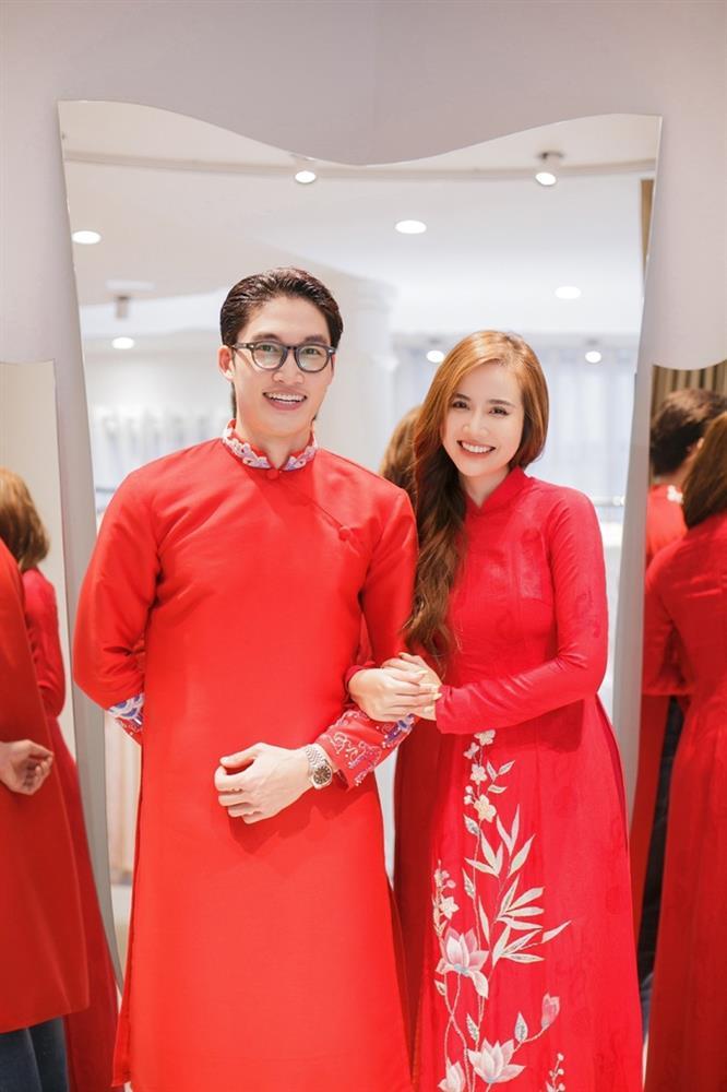 Huyền Lizzie lên tiếng về bộ ảnh chọn áo dài ăn hỏi với Đình Tú-5