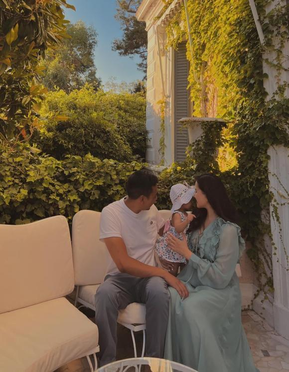 Phanh Lee khoe dáng sau 2 tháng sinh con cho chồng đại gia-5