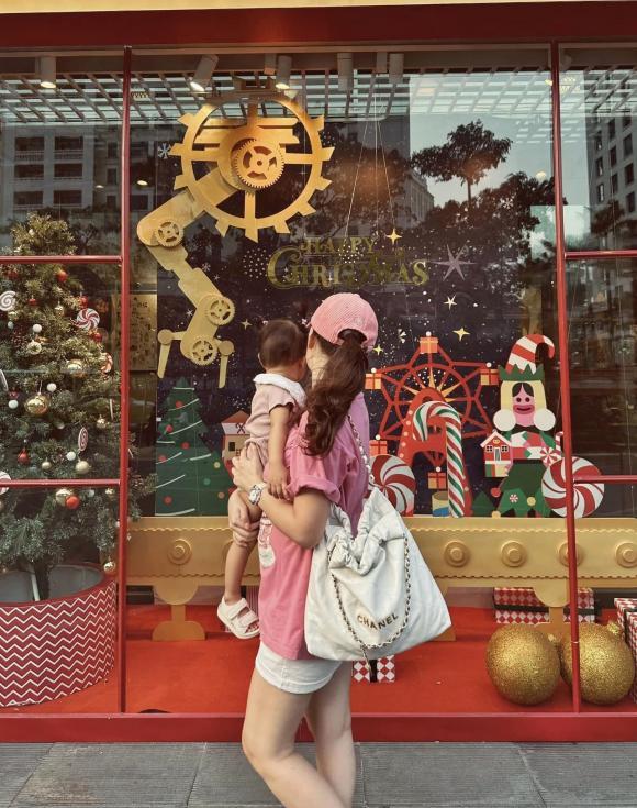 Phanh Lee khoe dáng sau 2 tháng sinh con cho chồng đại gia-2