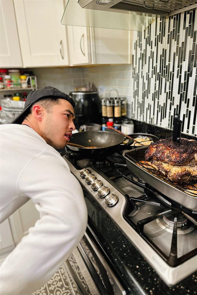 Lộ diện gia đình Jennifer Phạm, ngoại hình đẹp đều-6