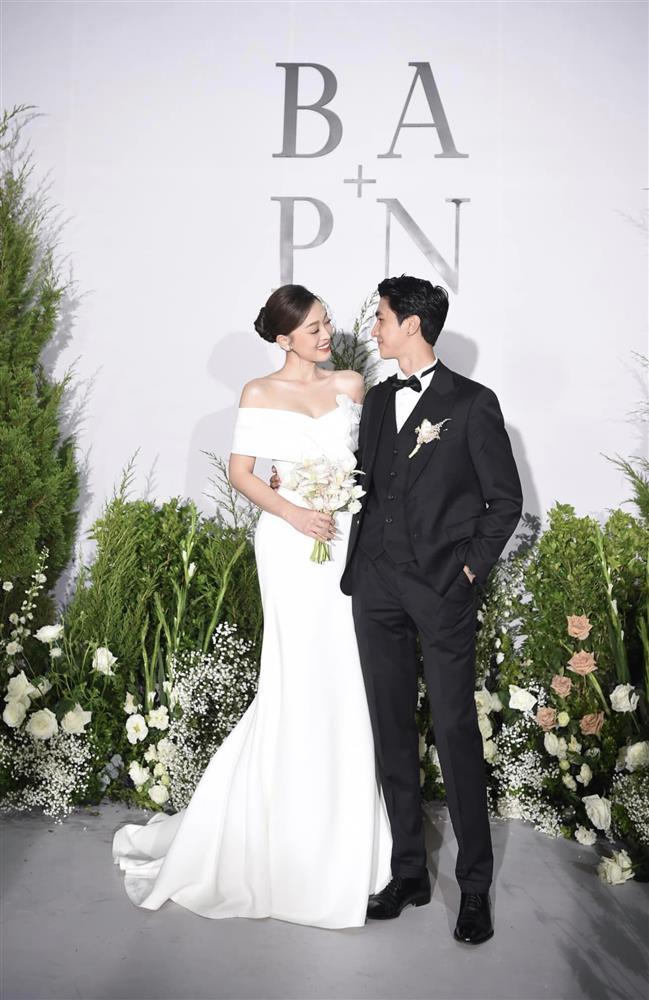 Bùi Phương Nga tái sử dụng váy cưới croptop mà không ai hay biết-2