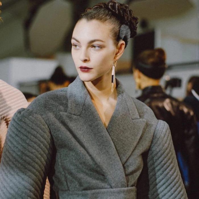 Vụ Lily-Rose Depp bị đá xéo nói lên ẩn khuất tối tăm gì của địa hạt thời trang?-2