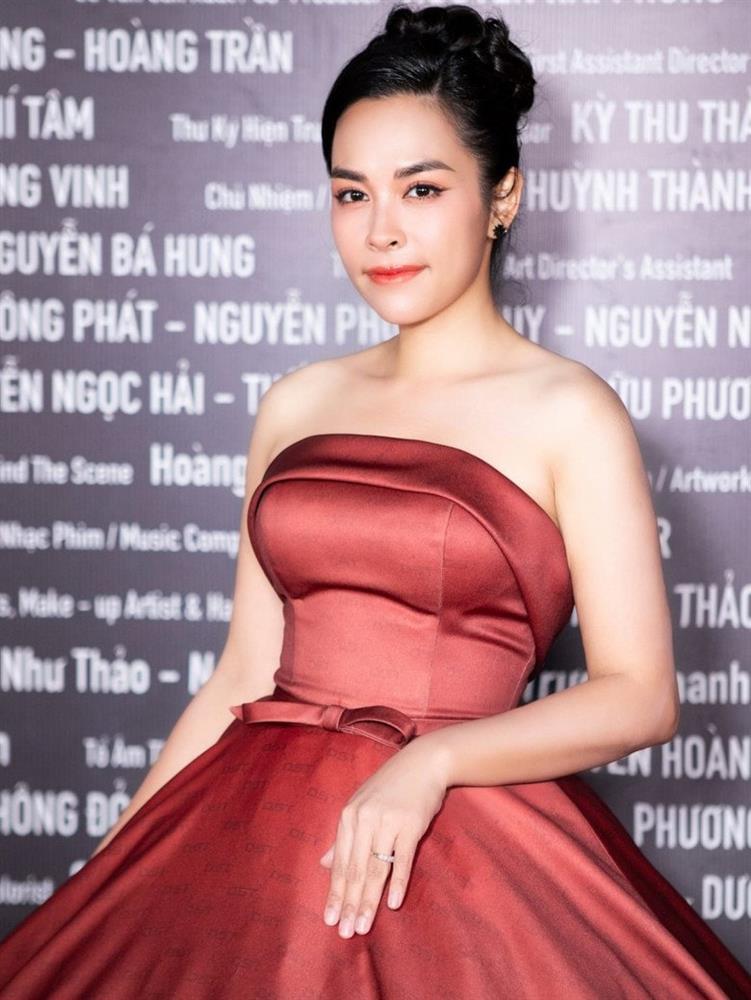 O Sen Ngọc Mai đáp trả khi bị mỉa mai chảnh, thù dai-6