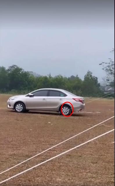 Dựng rạp cưới nhưng quên mua cọc, gia chủ chơi hẳn cọc tiền tỷ-3