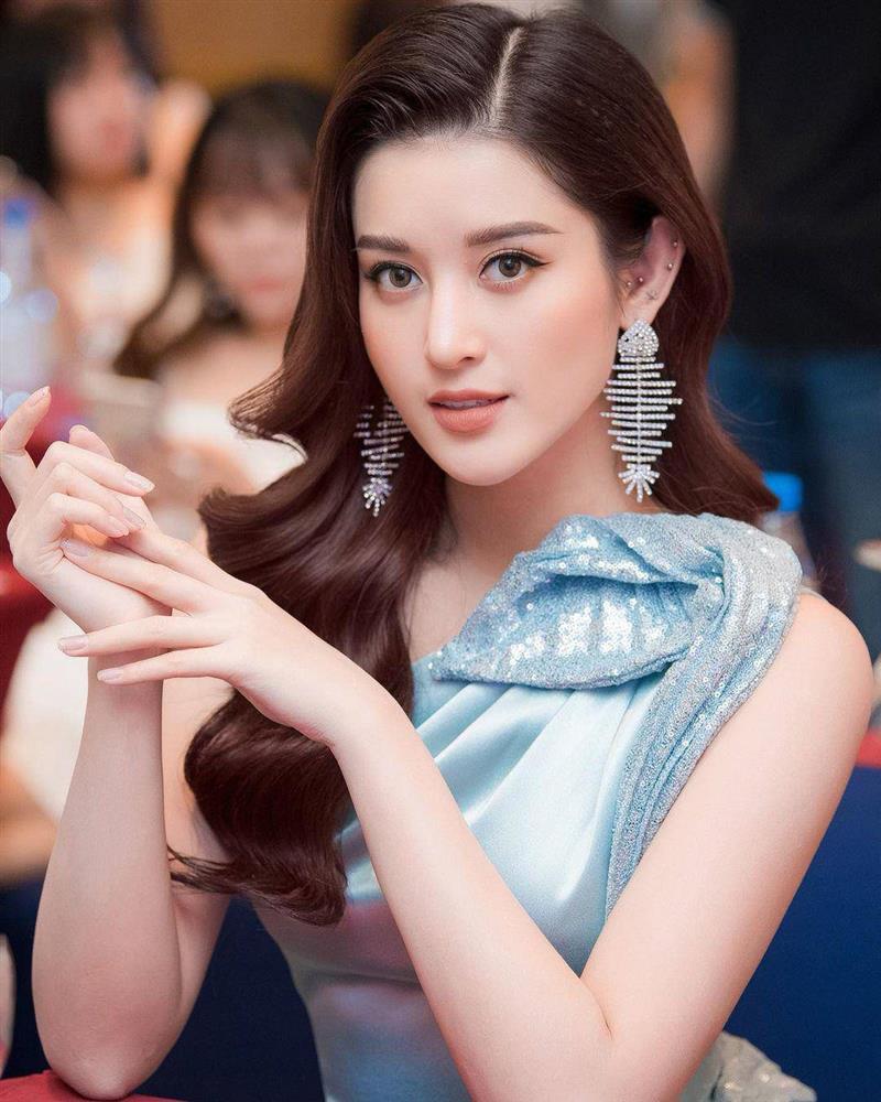 Sao Việt xỏ khuyên: Người kỷ lục 11 lỗ, kẻ 40 còn xỏ vị trí hiểm-9