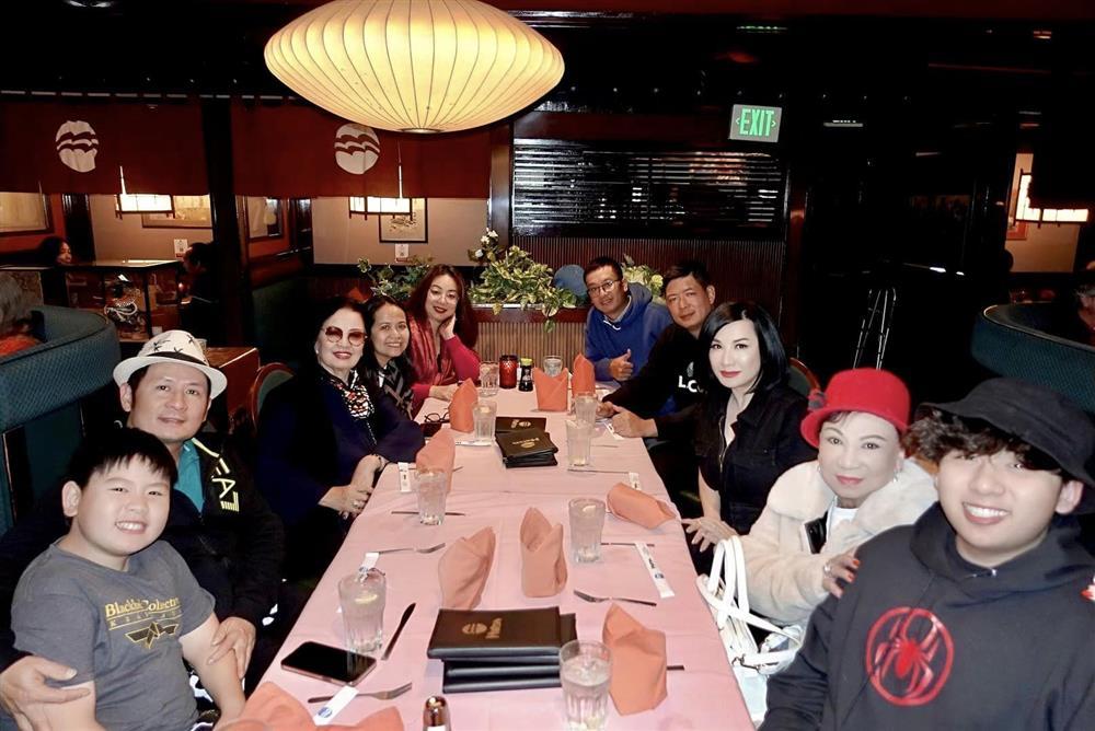 Vợ cũ Bằng Kiều: Ly dị chồng chứ không ly dị gia đình chồng-3