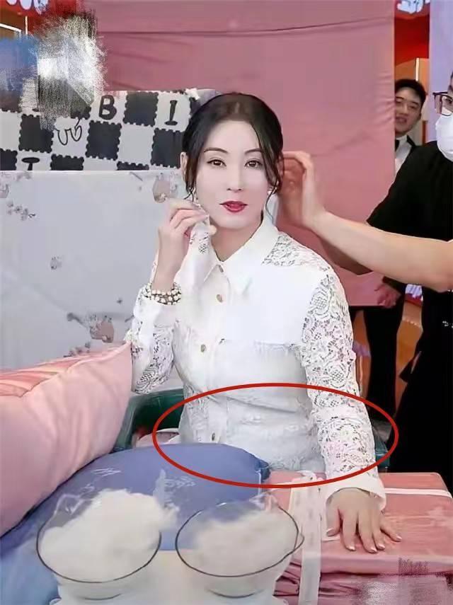 Trương Bá Chi phản ứng tin đồn bầu bí lần 4-3