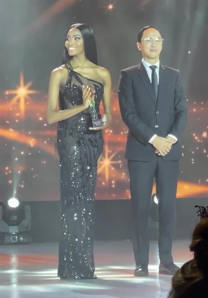 Chồng Tăng Thanh Hà gây sốt khi sánh vai Miss Supranational-6