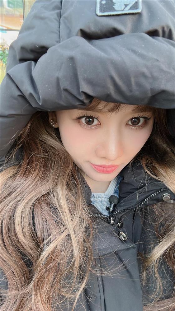 Tin showbiz Việt ngày 2/12: Hari Won công khai chọc quê Trấn Thành-1