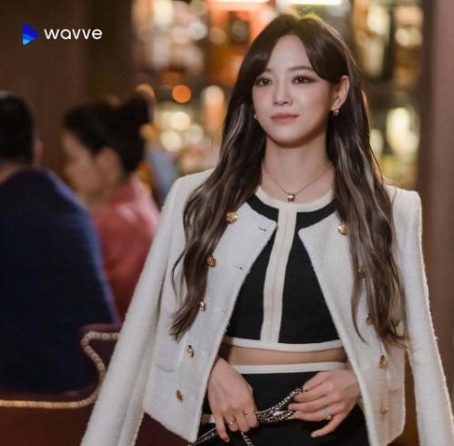 Học sao Hàn cách diện áo khoác vải tweed, đi chơi hay đi làm đều đẹp-4