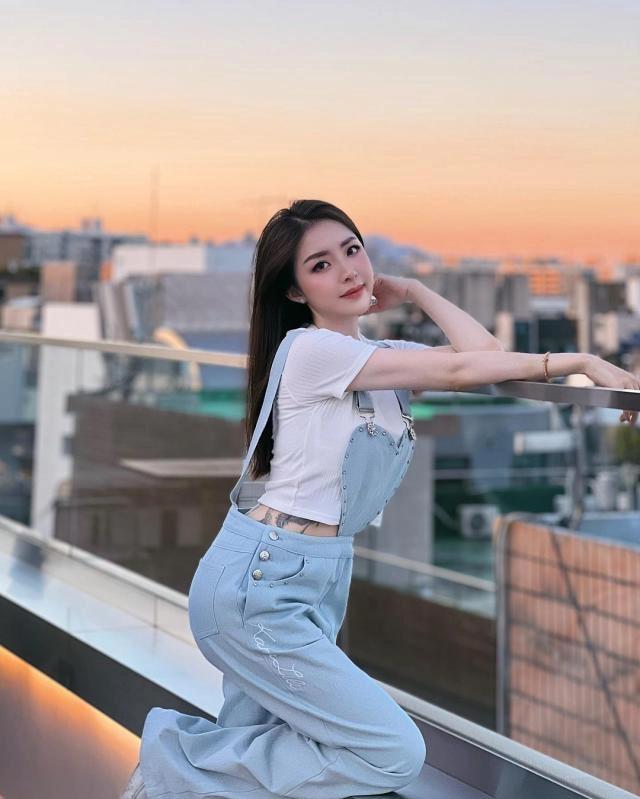 Nữ diễn viên bị bắt vì cá cược World Cup: Đẹp nhưng bất tài, 10 năm mờ nhạt-5