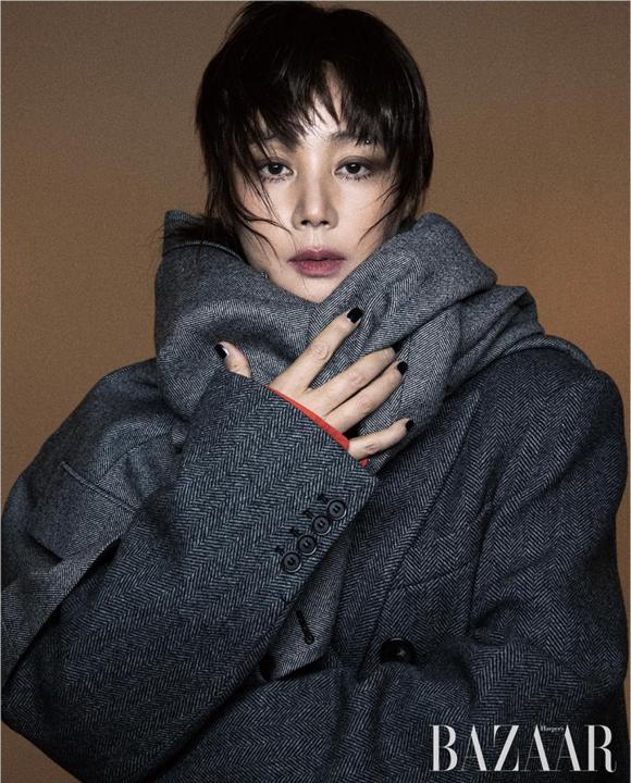 2 nàng hậu U60: Người trẻ như gái đôi mươi, kẻ xuống cấp không nhận ra-3