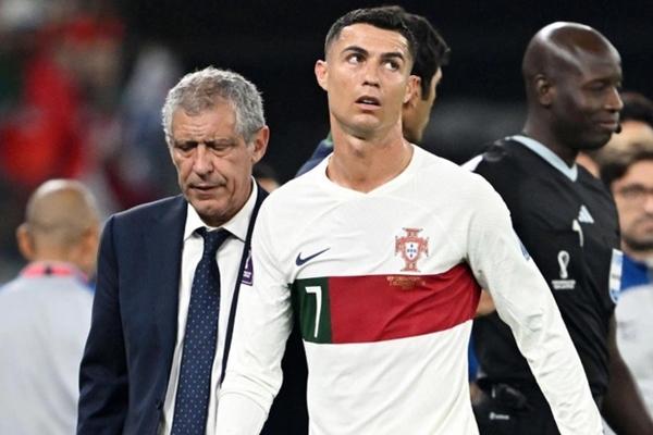 Thực hư Ronaldo quát HLV Bồ Đào Nha sau khi bị thay ra ở trận thua Hàn Quốc-1