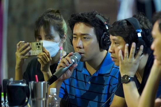 Trấn Thành trên phim trường khó ra sao mà diễn viên ai cũng sợ?