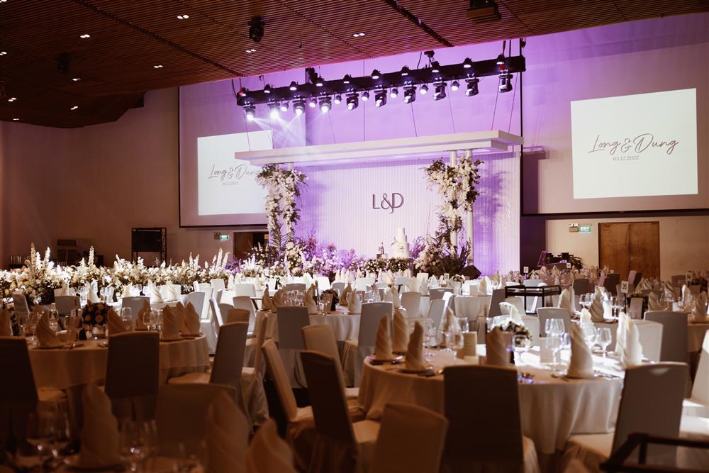 Đám cưới Thùy Dung ngập hoa tươi, đãi khách món gì?-3