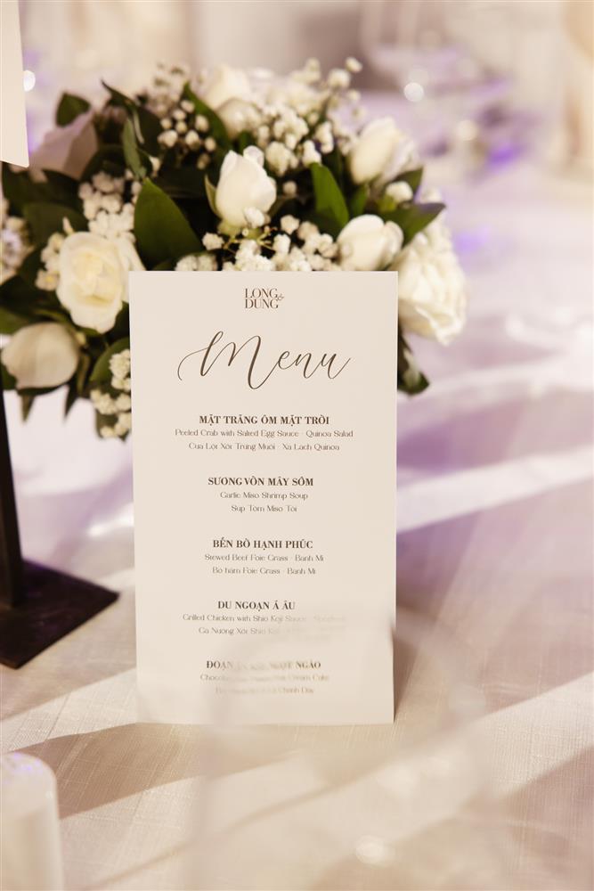 Đám cưới Thùy Dung ngập hoa tươi, đãi khách món gì?-16