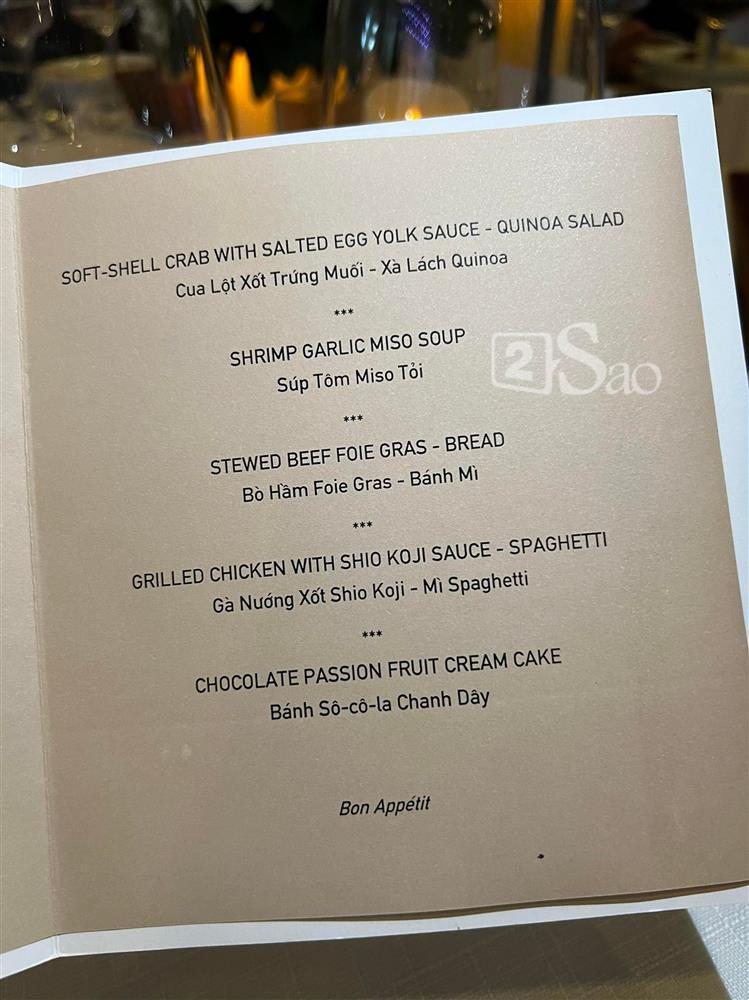 Đám cưới Thùy Dung ngập hoa tươi, đãi khách món gì?-15