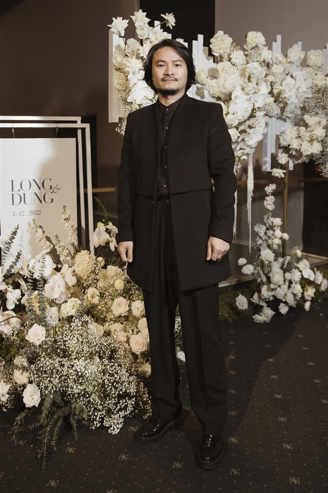 Dàn bông hậu Vbiz tưng bừng ăn cưới Thùy Dung-10