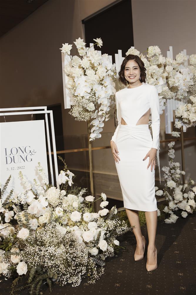 Dàn bông hậu Vbiz tưng bừng ăn cưới Thùy Dung-18