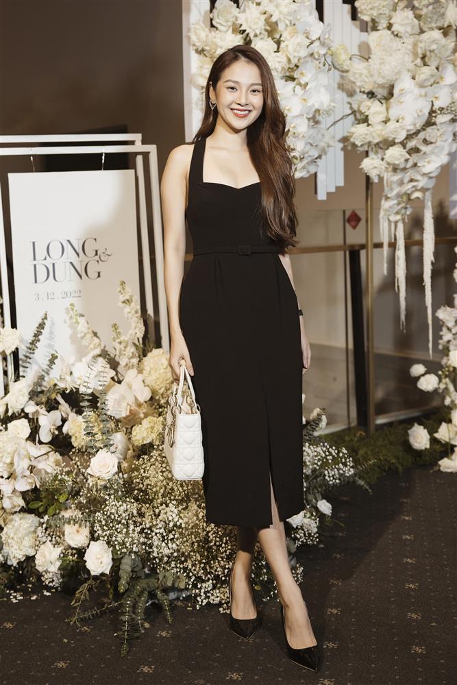 Dàn bông hậu Vbiz tưng bừng ăn cưới Thùy Dung-19