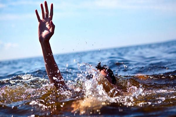 Xôn xao một ngư dân ở Cà Mau bị dìm xuống biển tử vong-1
