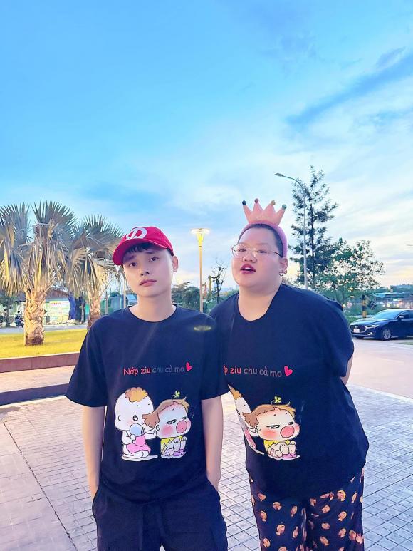 Bất ngờ danh tính cặp đôi gây bão khắp MXH vì đám cưới đũa lệch-8