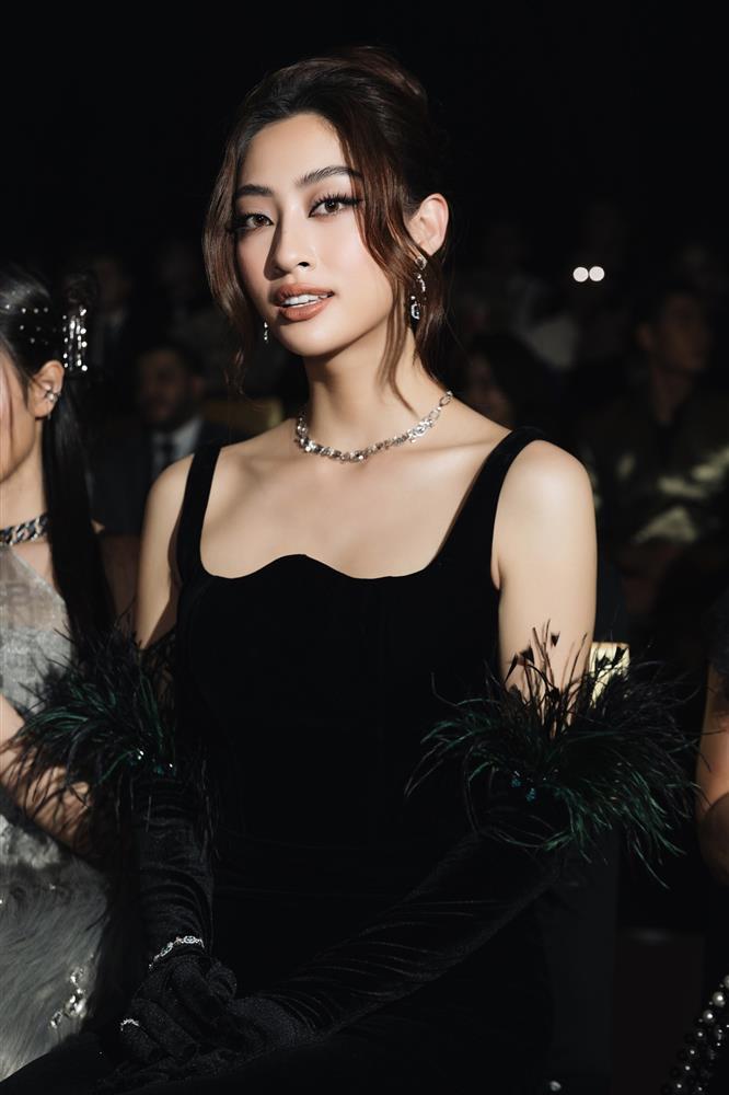 Ảnh bị tag để lộ nhan sắc thật Lương Thùy Linh-5