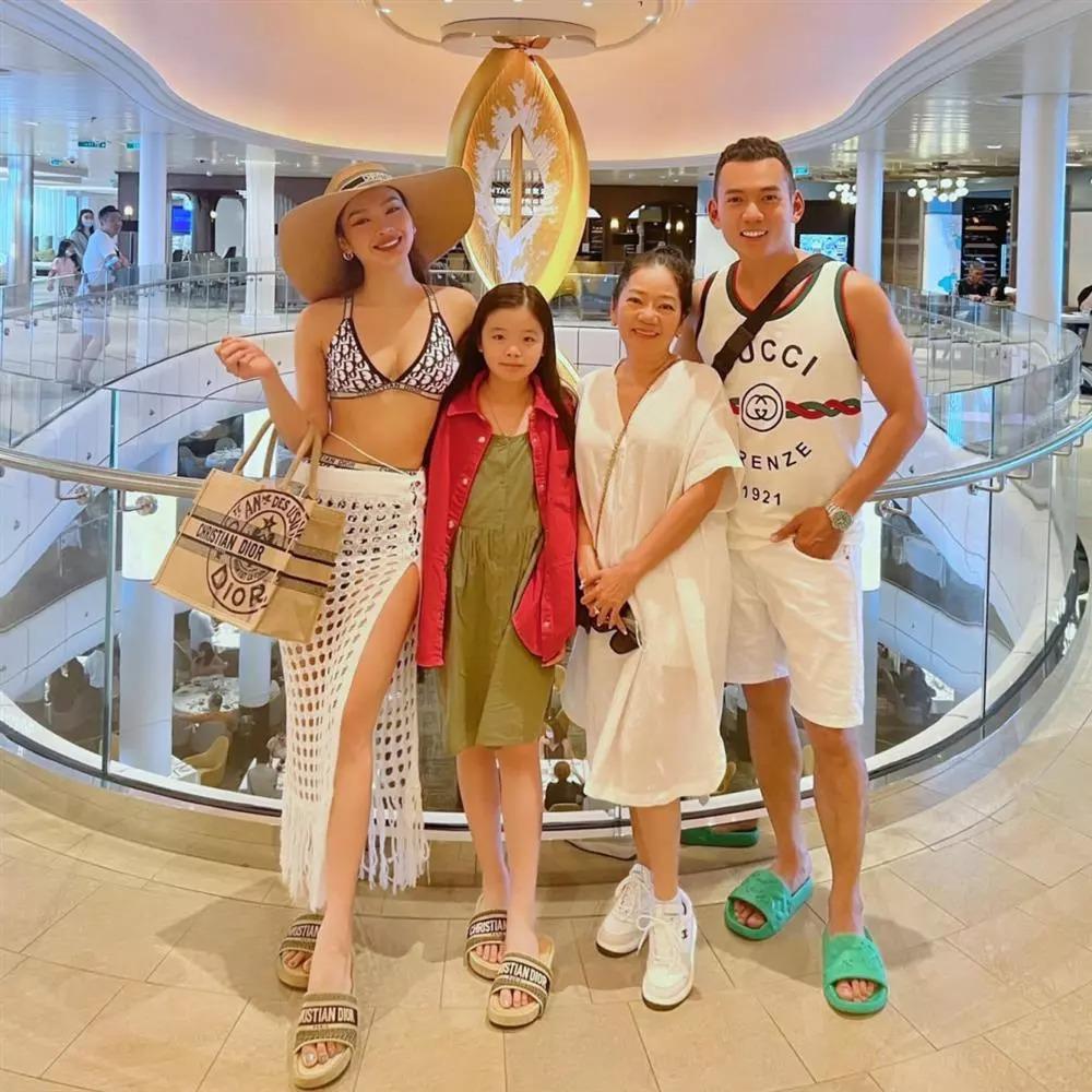 Phương Trinh Jolie bị nhắc nhở khi đang bầu vẫn đi giày cao gót-7