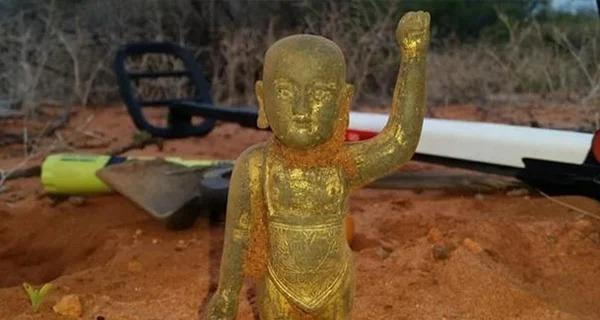 3 thứ cần vứt khỏi đầu giường tránh tai họa, nợ nần kéo về-2