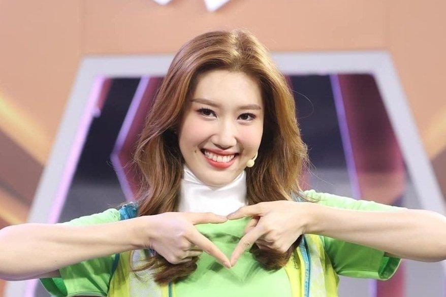 Thúy Ngân phải quay cảnh hôn Trương Thế Vinh nhiều lần-6