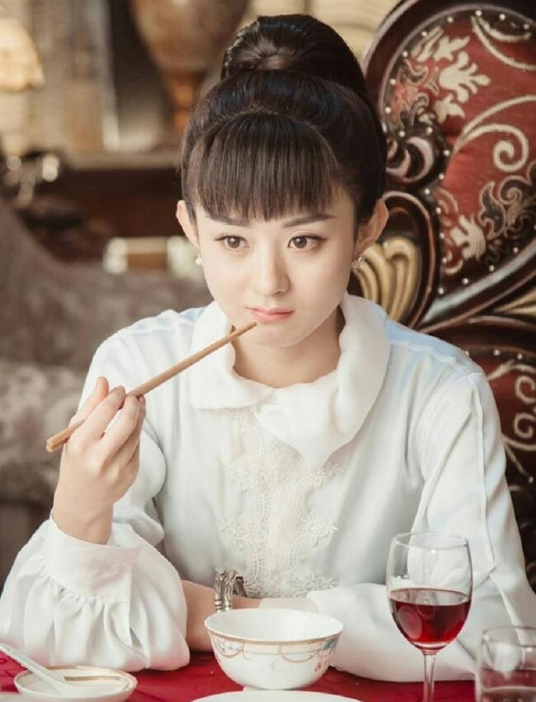 Nhặt sạn phim Hoa ngữ: Hồ ly chỉ có 8 đuôi, dép bong cả đế-3