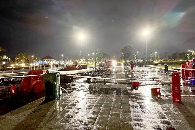 Vụ sập đèn sân khấu ở Bình Dương: 1 trẻ em bị nứt sọ trán-1