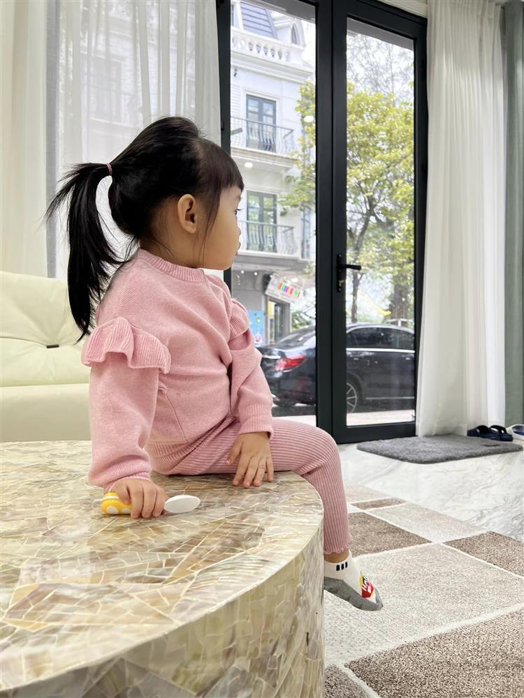 Hé lộ cơ ngơi chuẩn giàu của nhà đẻ Đàm Thu Trang-3