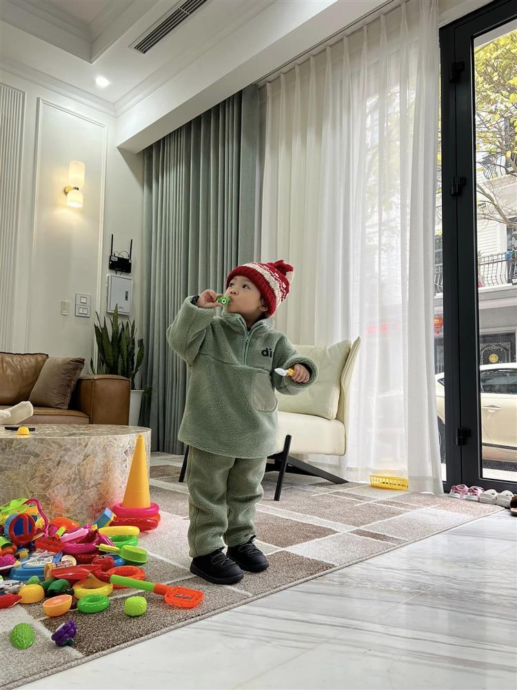 Hé lộ cơ ngơi chuẩn giàu của nhà đẻ Đàm Thu Trang-2