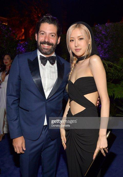 Rosé (BLACKPINK) vướng tin đồn hẹn hò, vào chung cả khách sạn-7