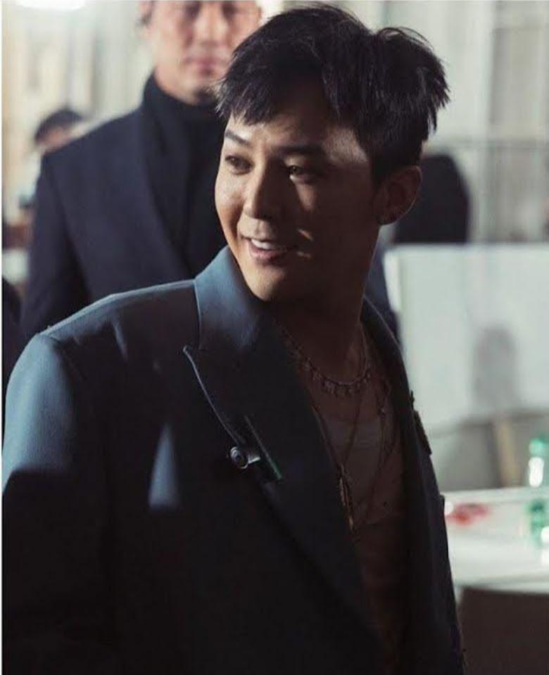 Chiều cao G-Dragon (BIGBANG) bị nghi ngờ sau loạt ảnh chưa chỉnh sửa-6