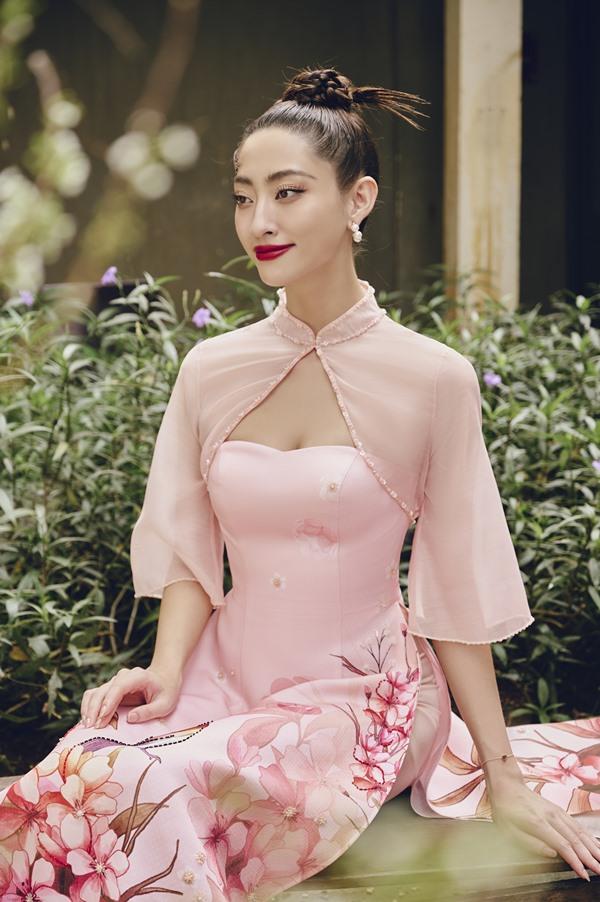 Lương Thùy Linh và Đỗ Thị Hà bất phân thắng bại với áo dài cách tân-8