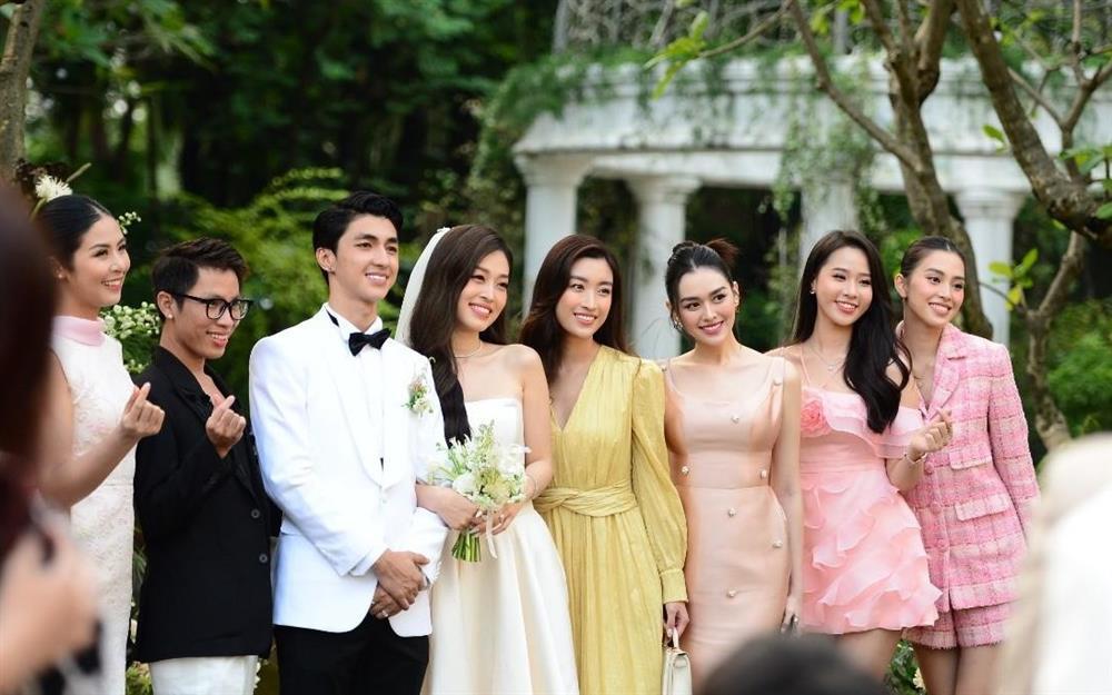 Tiểu Vy ghi điểm tinh tế tại đám cưới Á hậu Thùy Dung-8