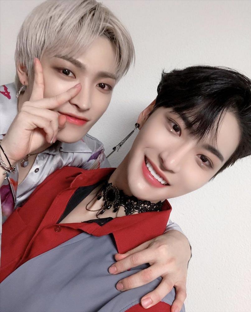 V (BTS) và các idol Kpop lấy đồng nghiệp làm nguồn cảm hứng sáng tác-6