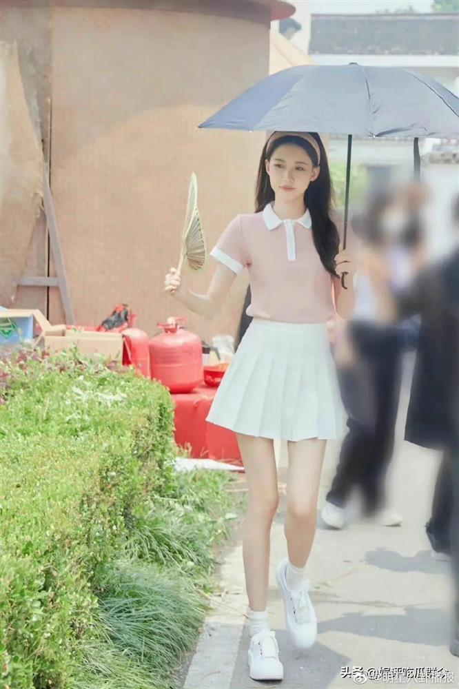 Tôn Di xuất hiện quá gầy gò, khán giả lo sức khỏe-2