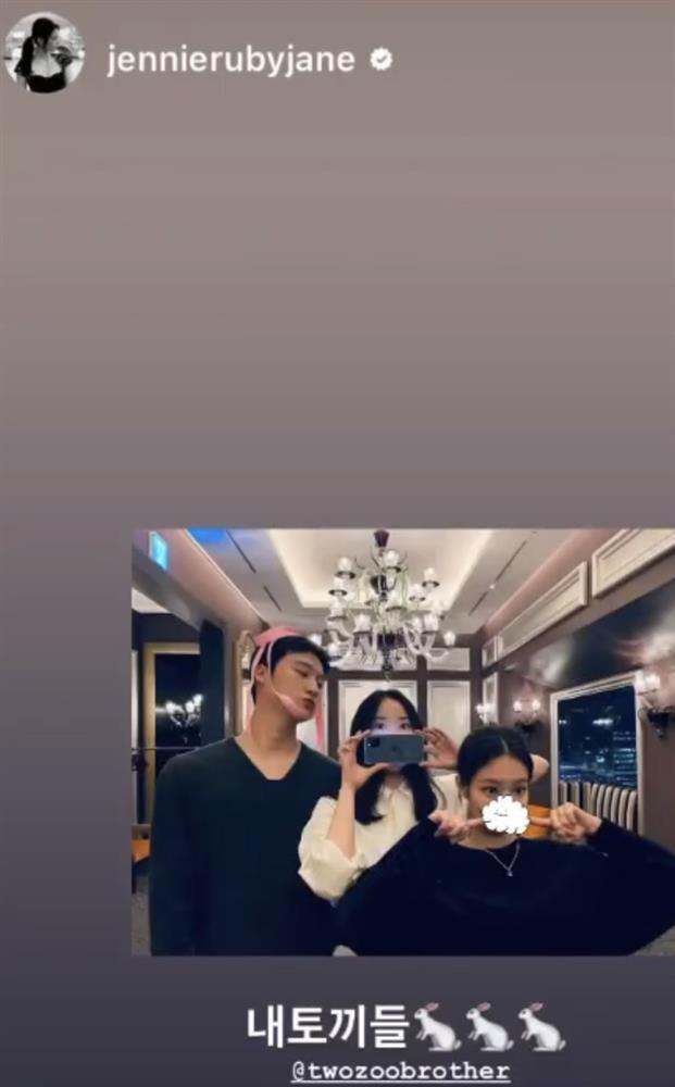 Jennie không ngại thị phi, công khai đăng ảnh cùng bạn thân V (BTS)-3