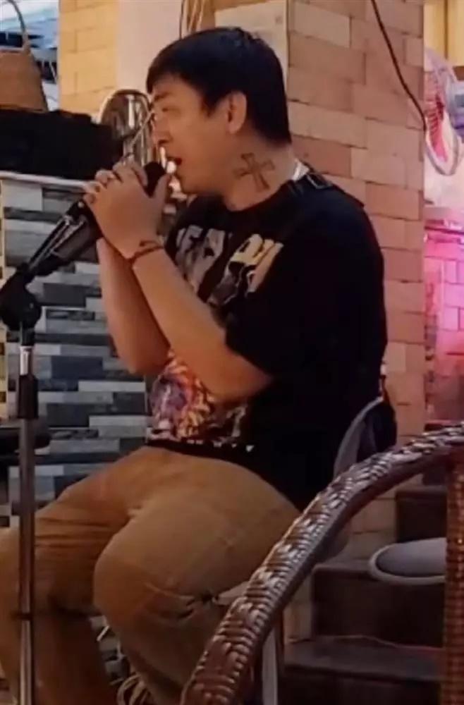 Hoài Lâm đổi màu tóc gắt, gương mặt có sự thay đổi nhẹ-5