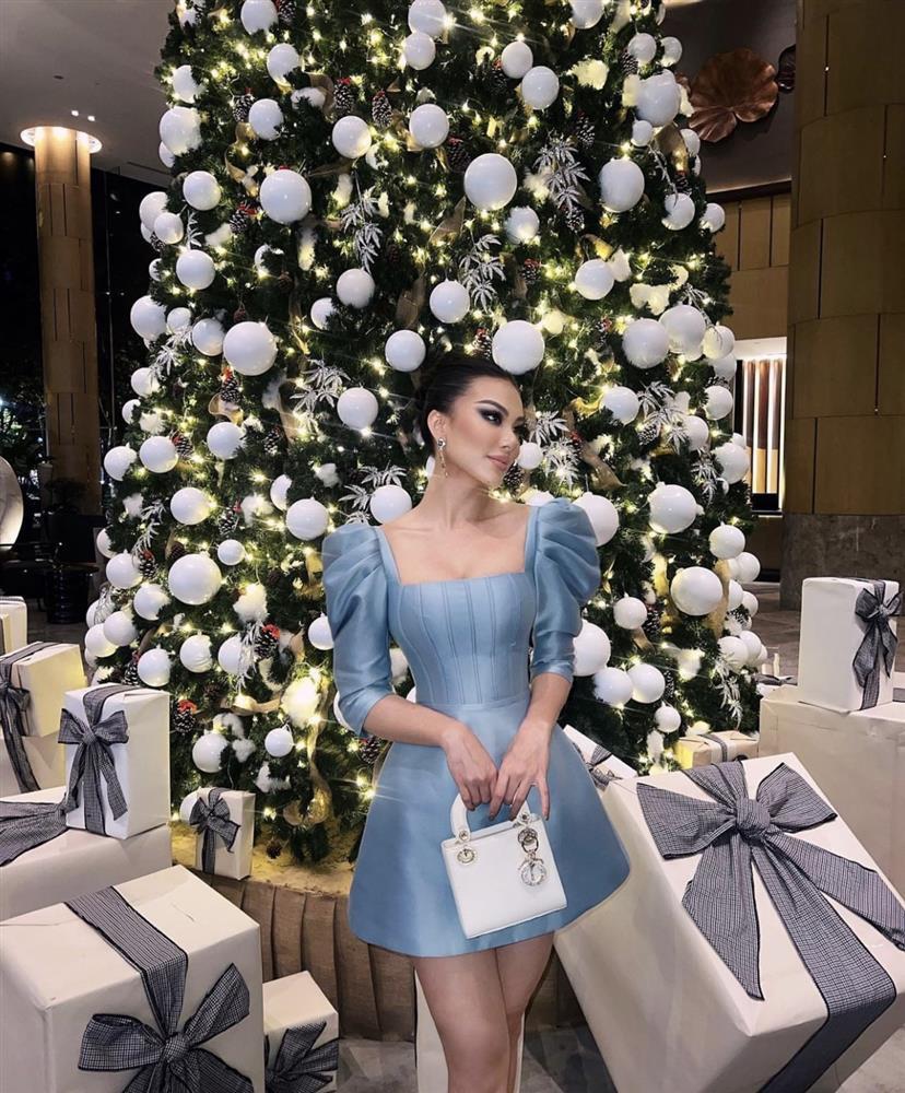 Kim Duyên chỉnh ảnh lộ liễu khi sánh vai Miss Supranational?-1